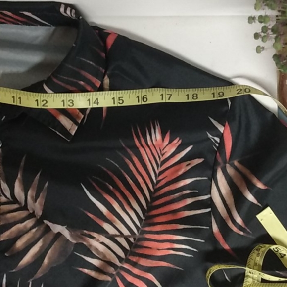 Tropical Leaf Pattern Short Sleeve Button Down - Picture 9 of 11